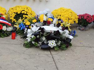 2017 11 02 HYERES CEREMONIE DE TOUSSAINT STELE DE NOS DEFUNTS (30)